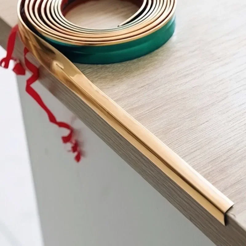 Striscia di protezione angolar - Ceramic Tile Blank recensione e prezzo